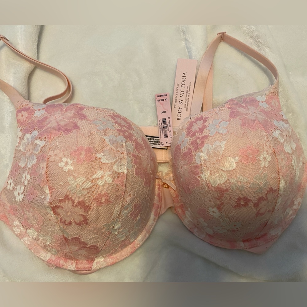 Body by Victoria bra 
36Dd
NWT